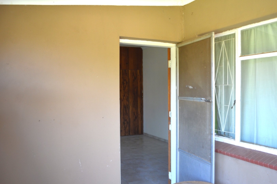 4 Bedroom Property for Sale in Roosheuwel North West